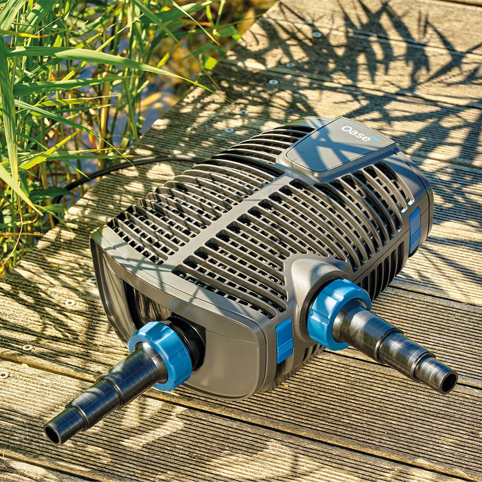 oase-aquamax-eco-premium-17000-sfeer-2