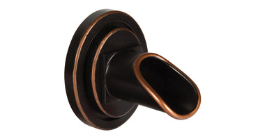 oase-waterkraan-in-de-muur-rond-brons