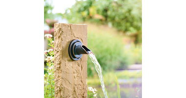 oase-waterspuwer-in-de-muur-brons-pilaar