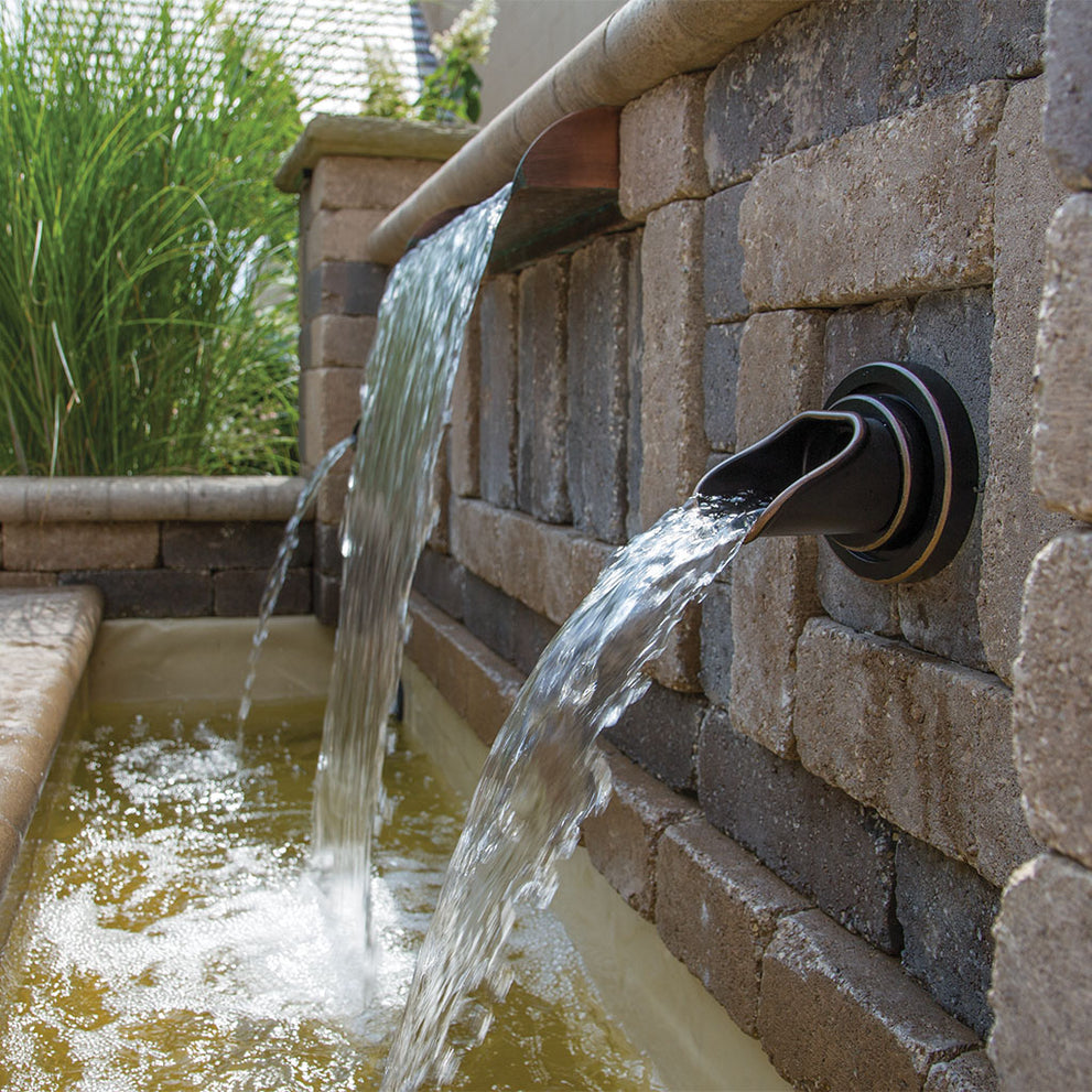 oase-waterspuwer-in-de-muur-ellips