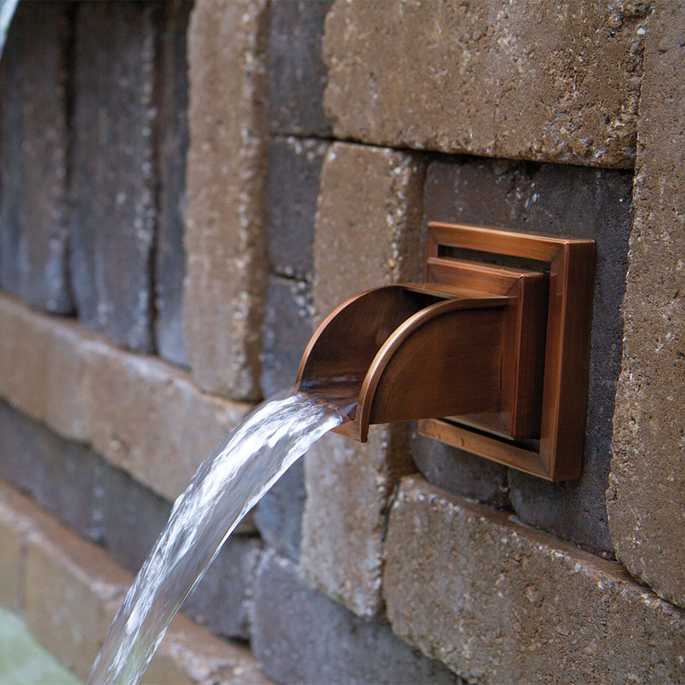 oase-waterspuwer-in-de-muur-koper