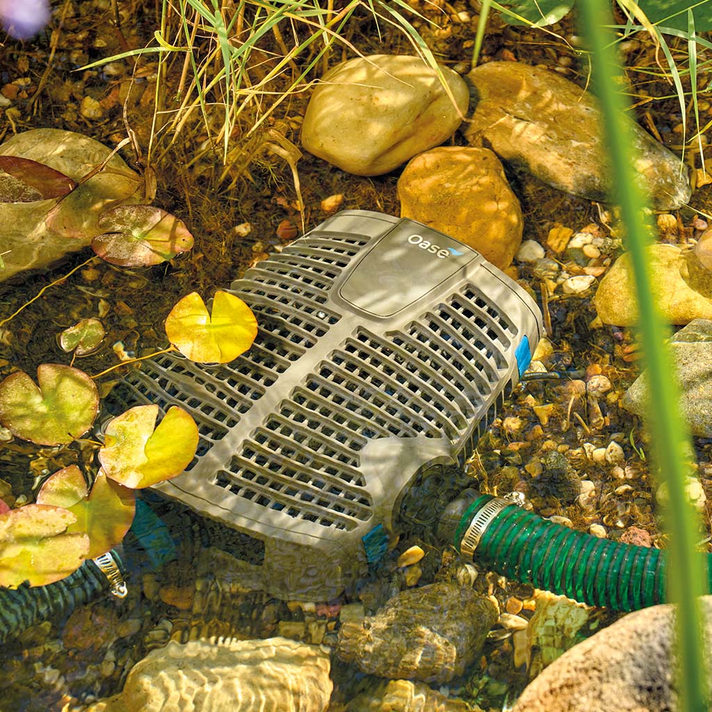 oase-aquamax-eco-premium-7000-sfeer