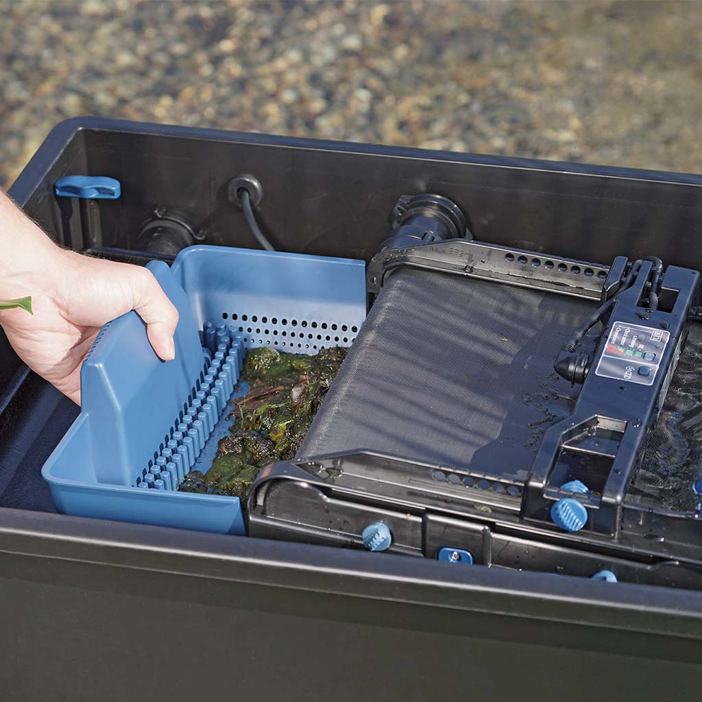 oase-biotec-screenmatic-90000-schoonmaken