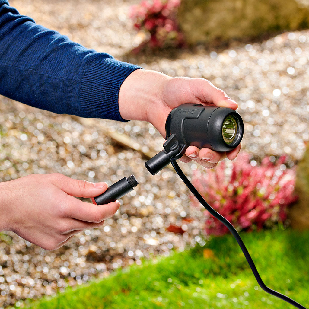 oase-lunaqua-connect-tuinspot-m-solo-wit-verlengstuk-sfeer