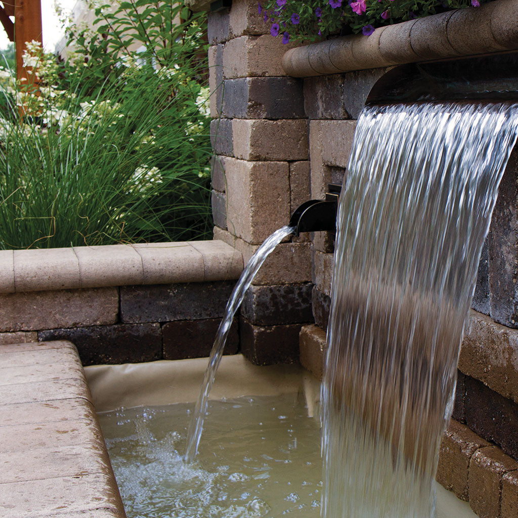 oase-waterspuwer-in-de-wand